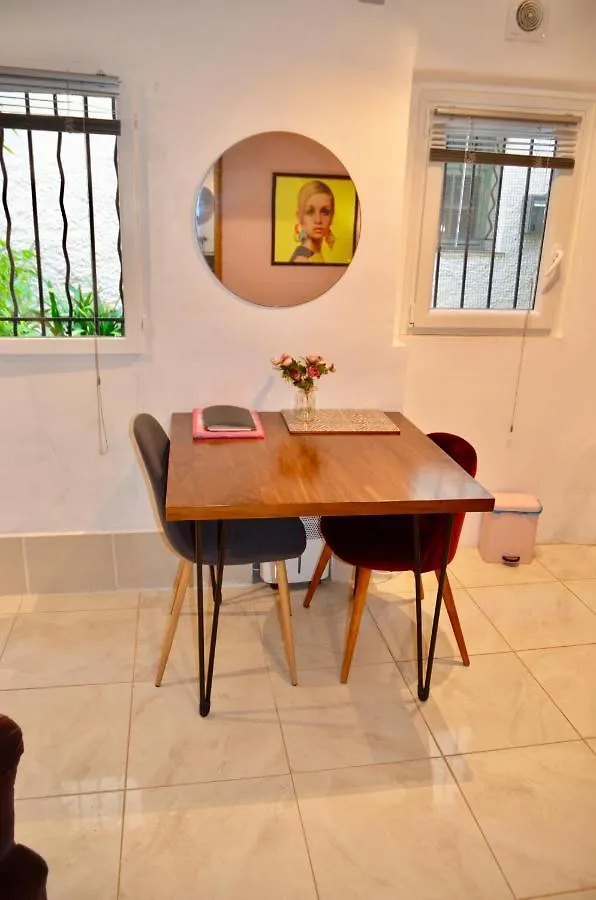 Artistic Antibes Apartment