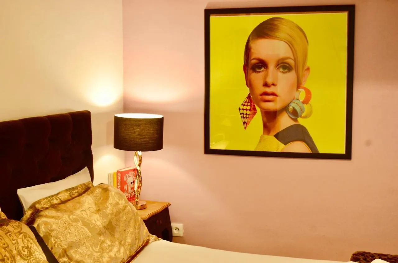 Artistic Antibes Apartment