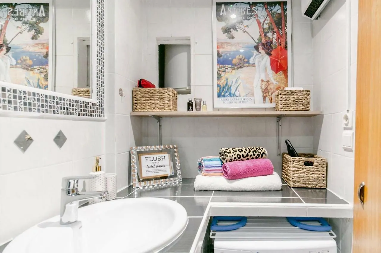 Artistic Antibes Apartment
