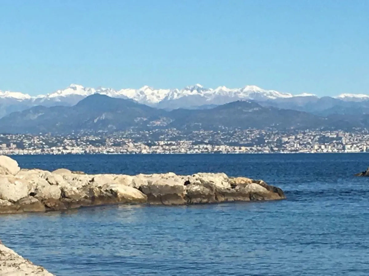 Artistic Antibes Apartment